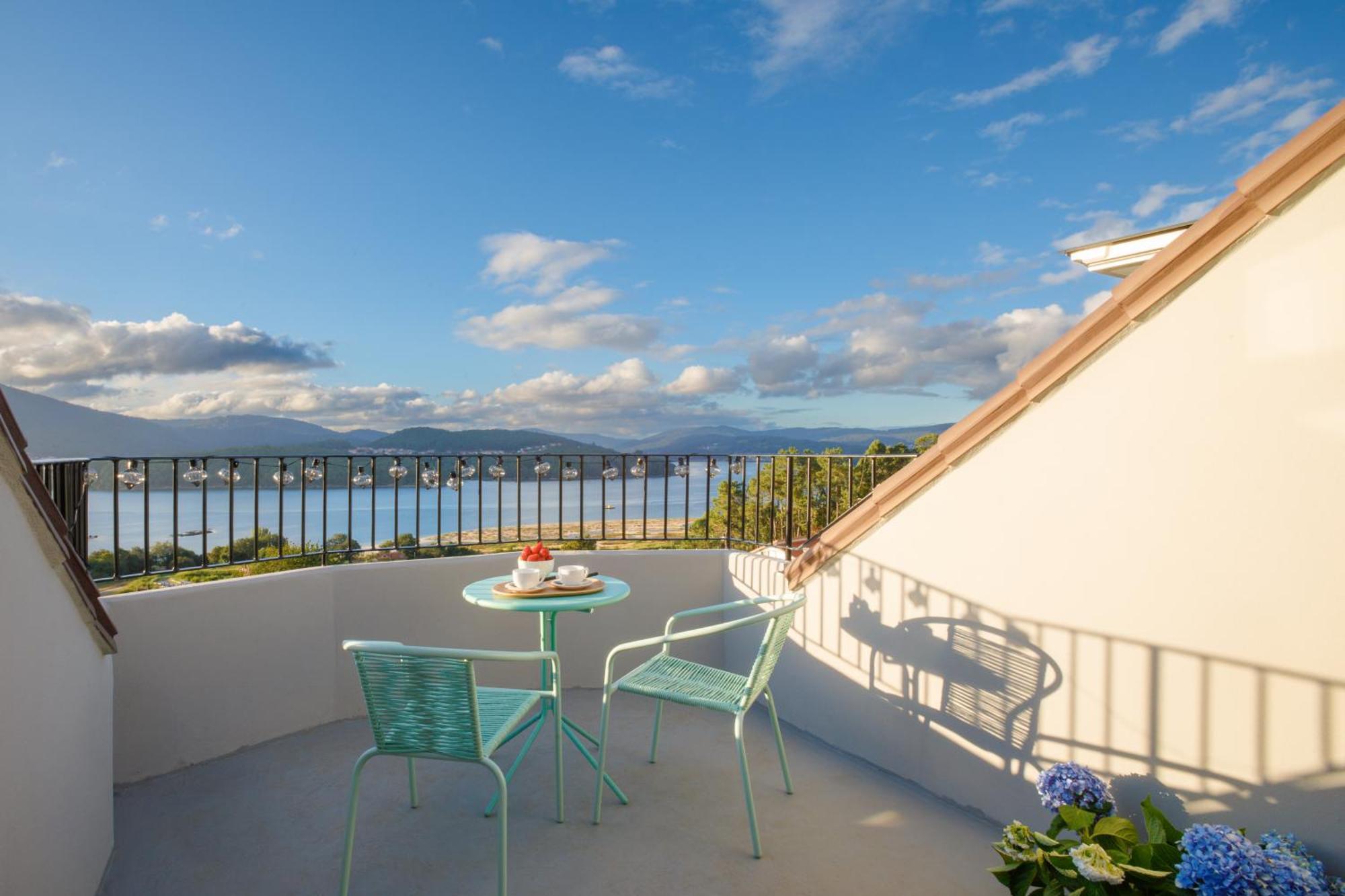 Villa Rosa Apartamentos En Casa Rural Con Vistas Panoramicas A La Ria Noia Eksteriør billede