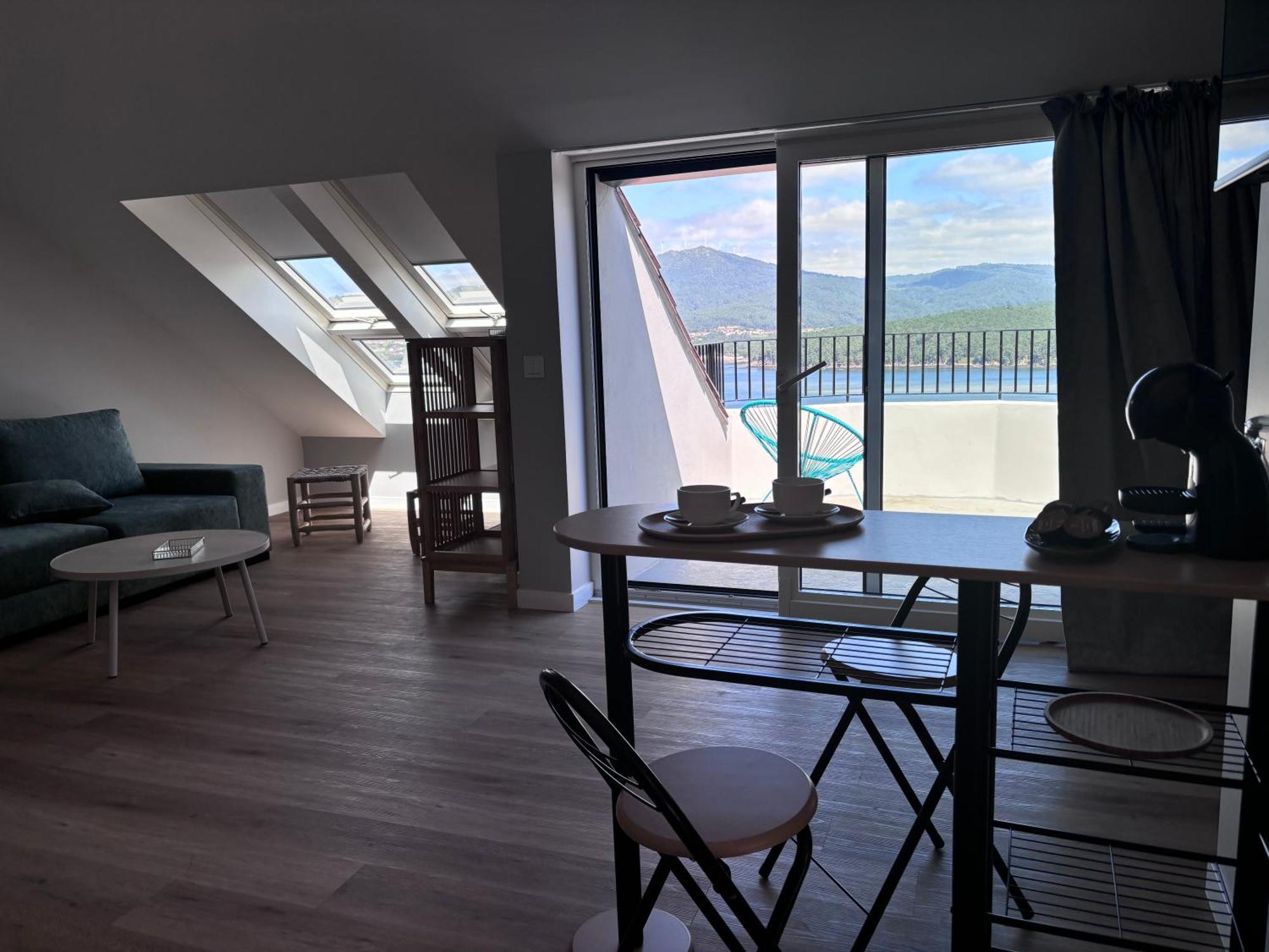 Villa Rosa Apartamentos En Casa Rural Con Vistas Panoramicas A La Ria Noia Eksteriør billede